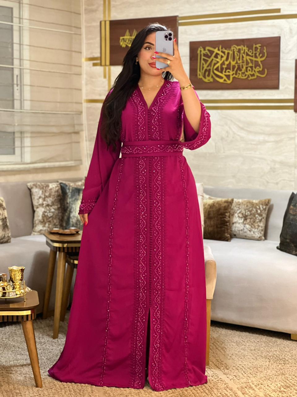 Caftan with sumptuous embroidery and handcrafted agate inlays